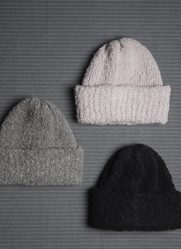 The Animal Cozy Beanie (Hand Loom) In Black - Image 2