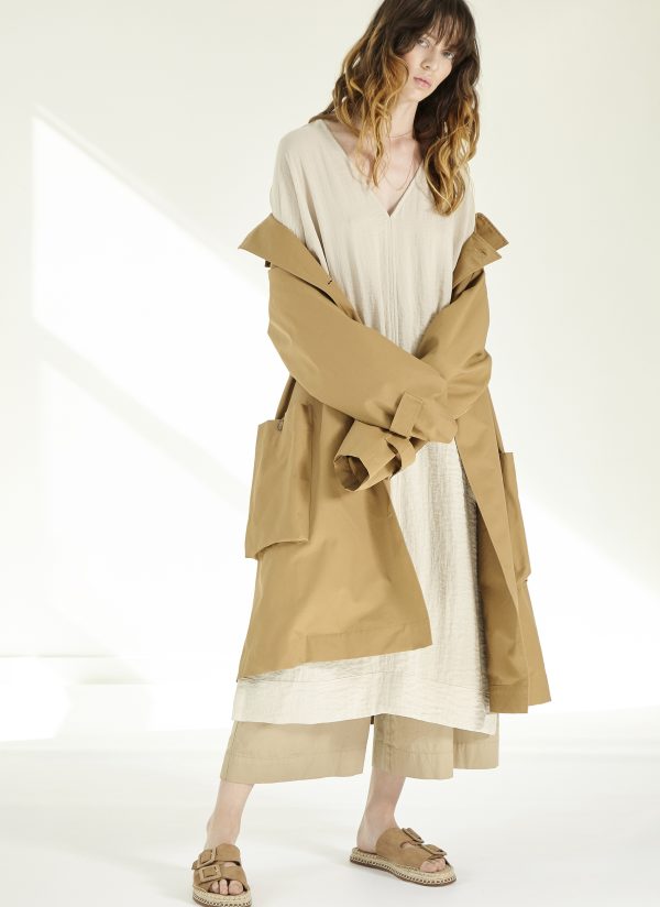 PATCH POCKET KAFTAN DRESS IN DESERT RIPPLE CLOTH - Image 6
