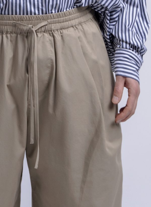OVATE BAGGY PANT IN KHAKI FINE TWILL (MEN'S CUT) - Image 2