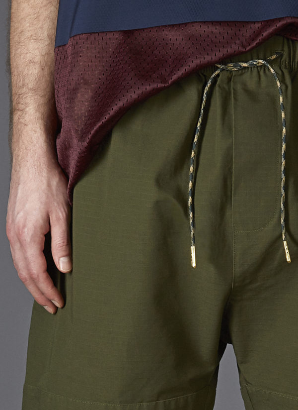 BAGGY CRUISER SHORT IN ARMY GREEN - Image 2