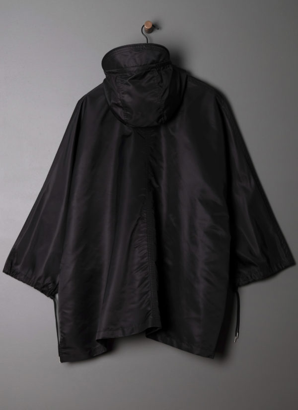 HOODED PONCHO IN BLACK - Image 2