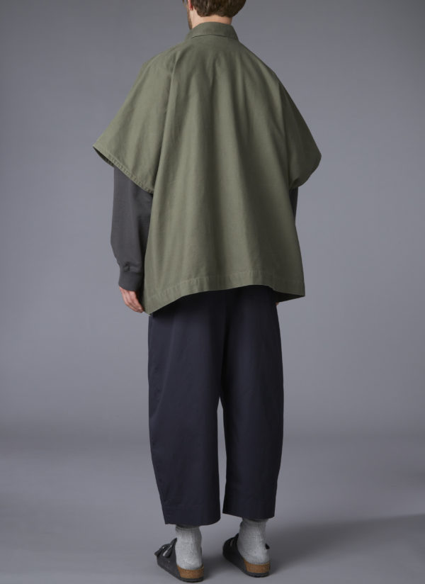 4-POCKET SHIRT PONCHO IN ARMY GREEN - Image 3