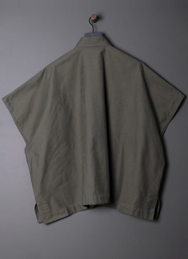 4-POCKET SHIRT PONCHO IN ARMY GREEN - Image 5