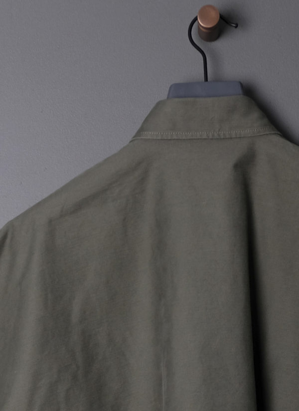 4-POCKET SHIRT PONCHO IN ARMY GREEN - Image 7