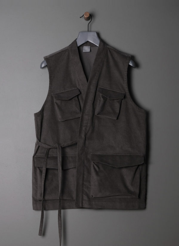 'NED' VEST IN GREY MOSS