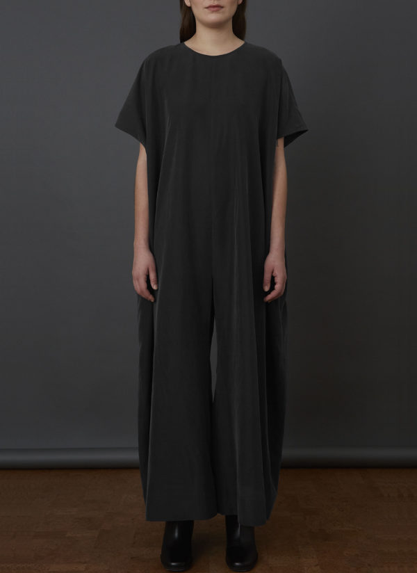 BOX JUMPSUIT IN BLACK
