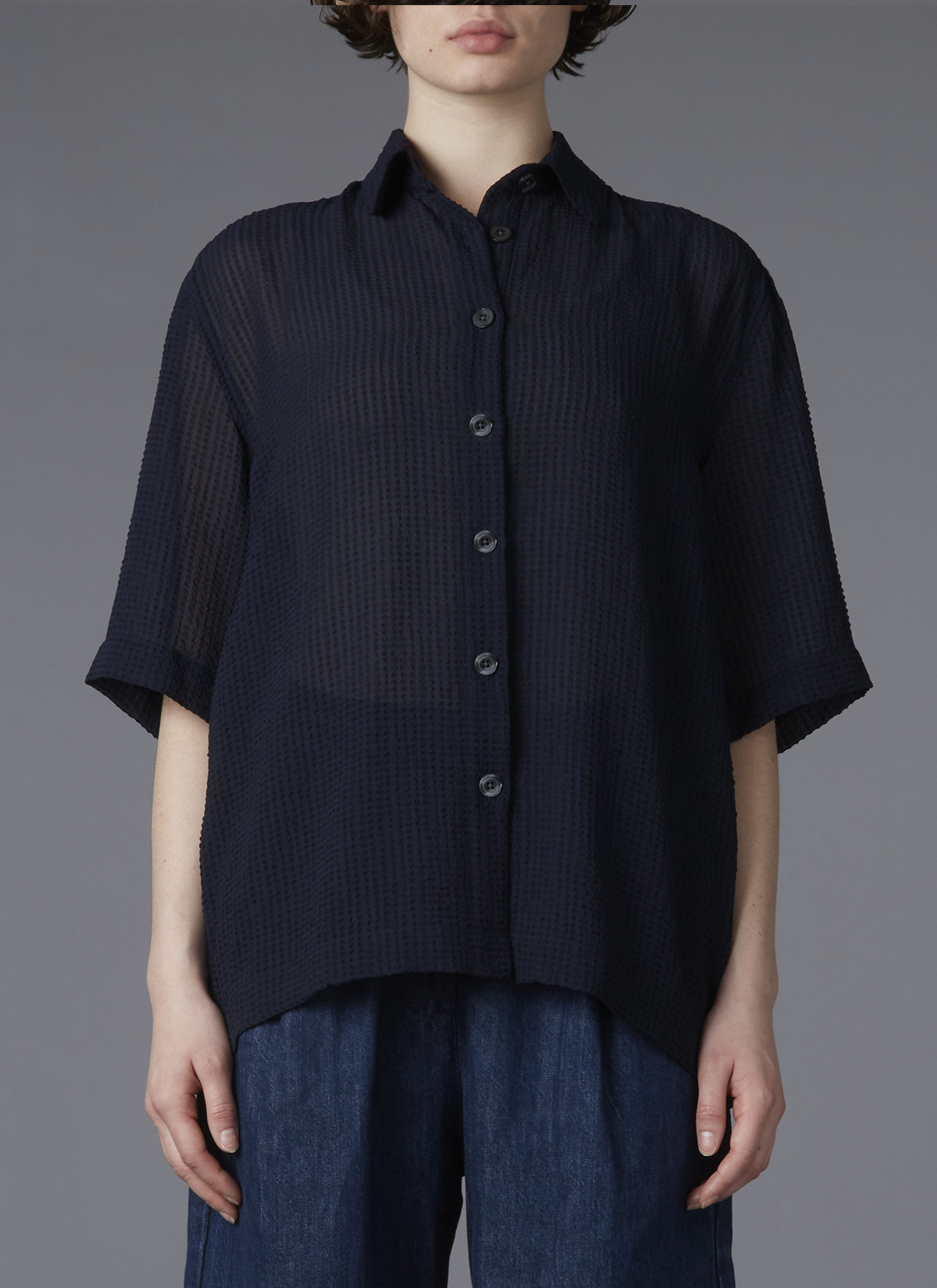 S/S BOX SHIRT IN MIDNIGHT BLUE SEERSUCKER CRINKLE - GREI New York