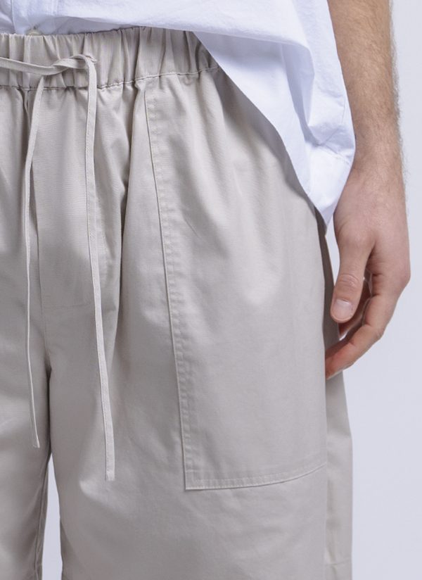 BAGGY CAMP SHORT IN STONE FINE TWILL - Image 3