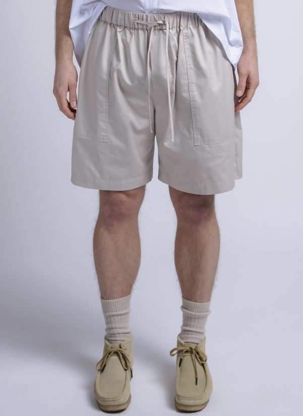 BAGGY CAMP SHORT IN STONE FINE TWILL - Image 7
