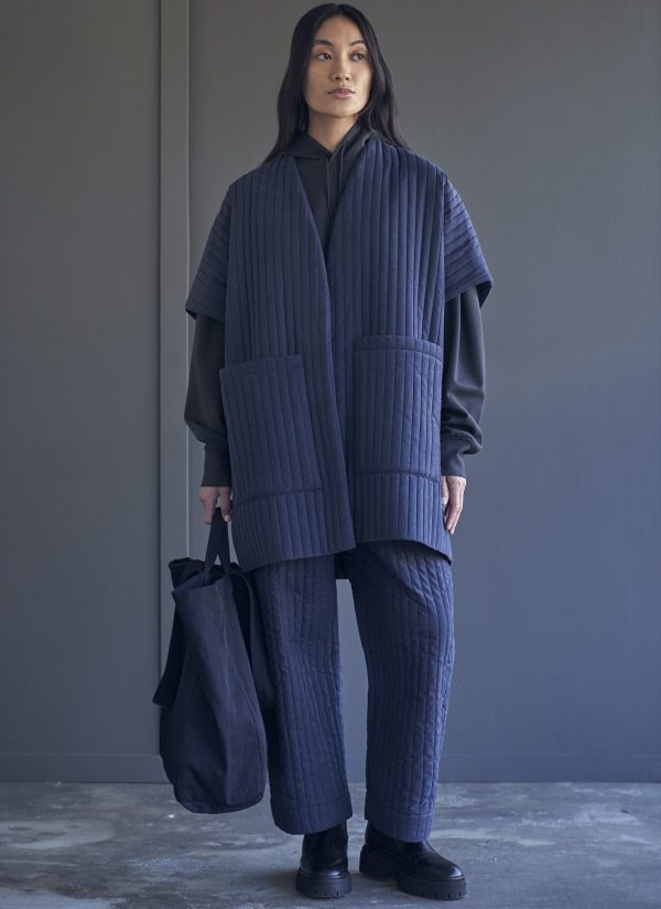 ARTIST JACKET IN MIDNIGHT BLUE CHANNEL QUILTING - Image 2