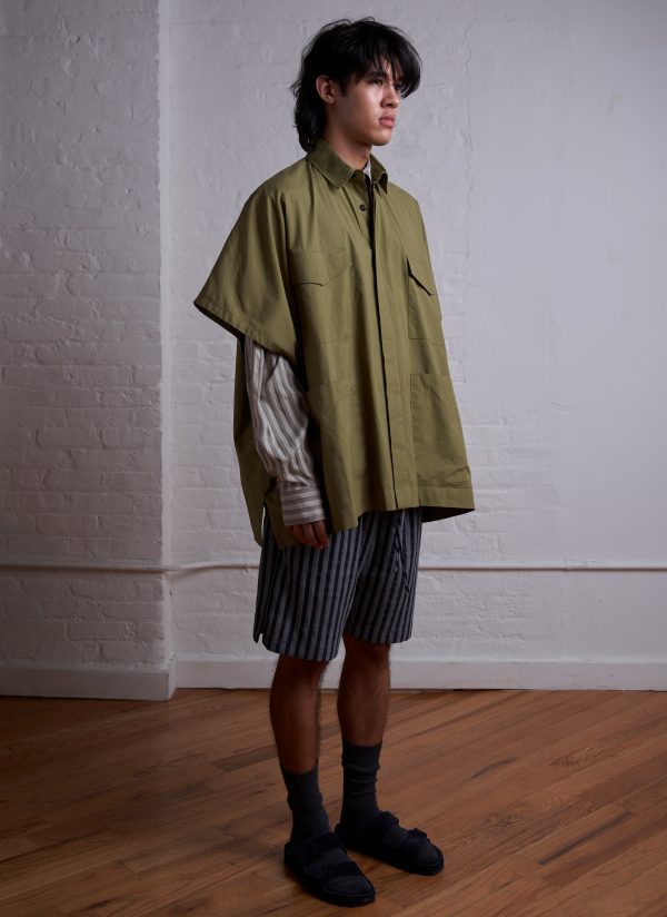 4 POCKET SHIRT PONCHO IN ARMY GREEN WASHED LINE DOBBY - Image 2