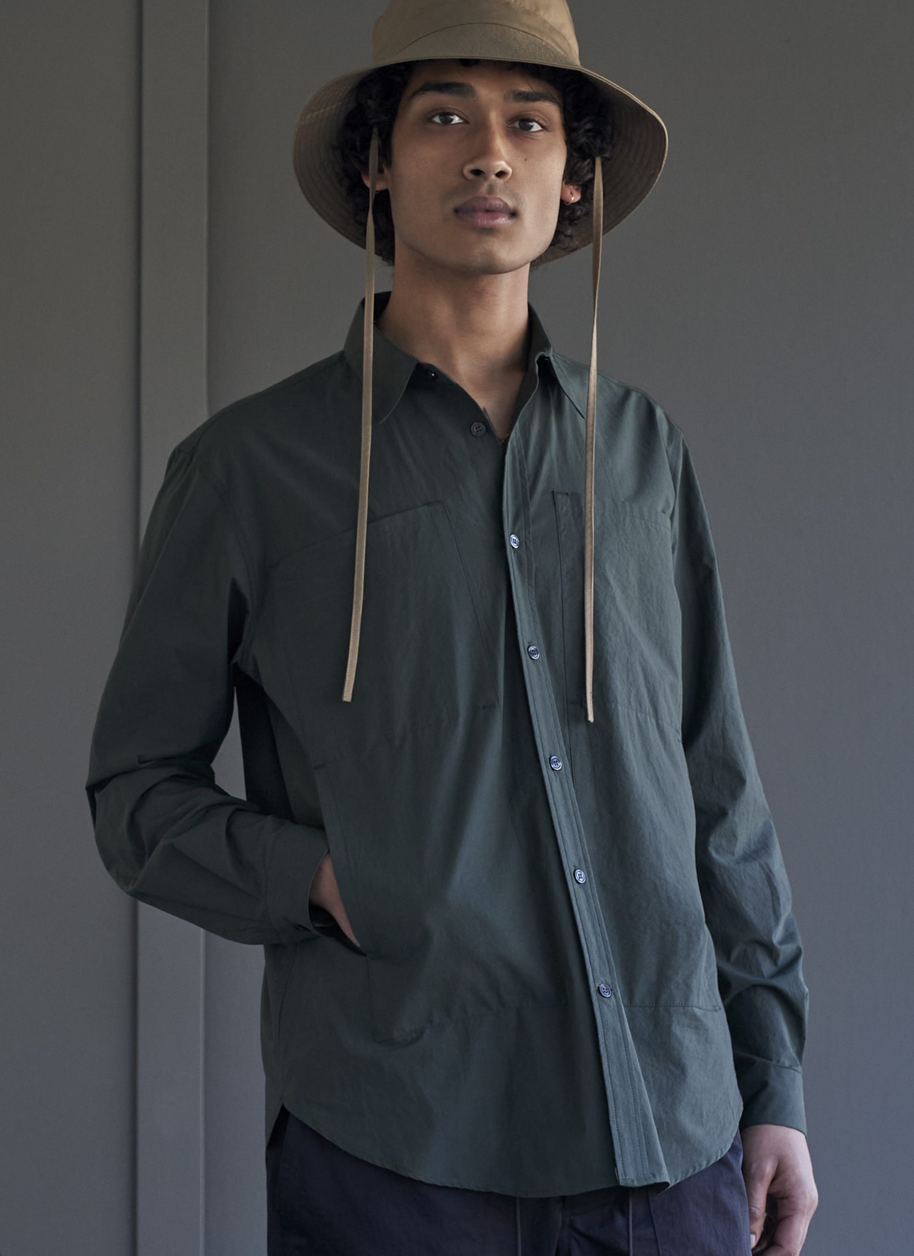 メーカー在庫少、売り切れ時はご容赦ください GREI NEW YORK シャツ
