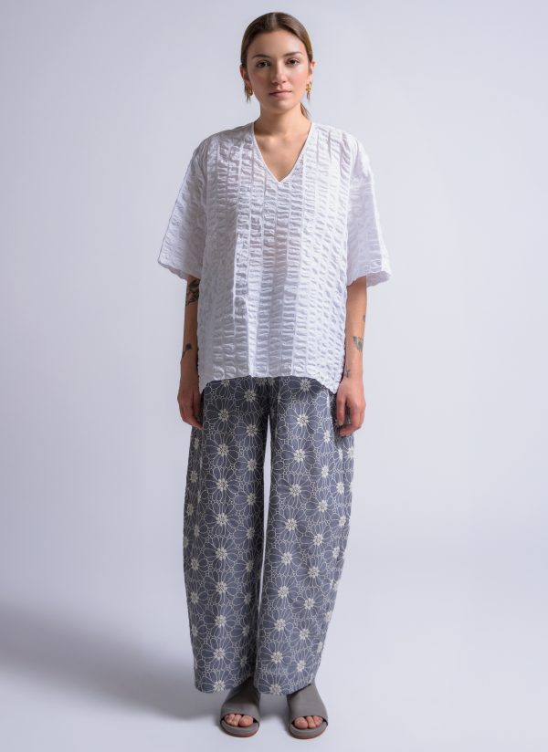 V-NECK EASY TOP IN WHITE MACRO CRINKLE