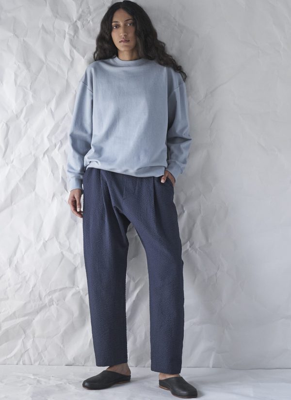 LOOSE CREW GUSSET SWEATSHIRT IN POWDER FRENCH TERRY