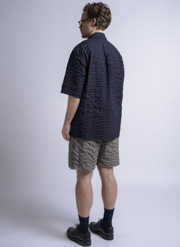 S/S BOX SHIRT IN MIDNIGHT BLUE MACRO LINE CRINKLE - Image 4