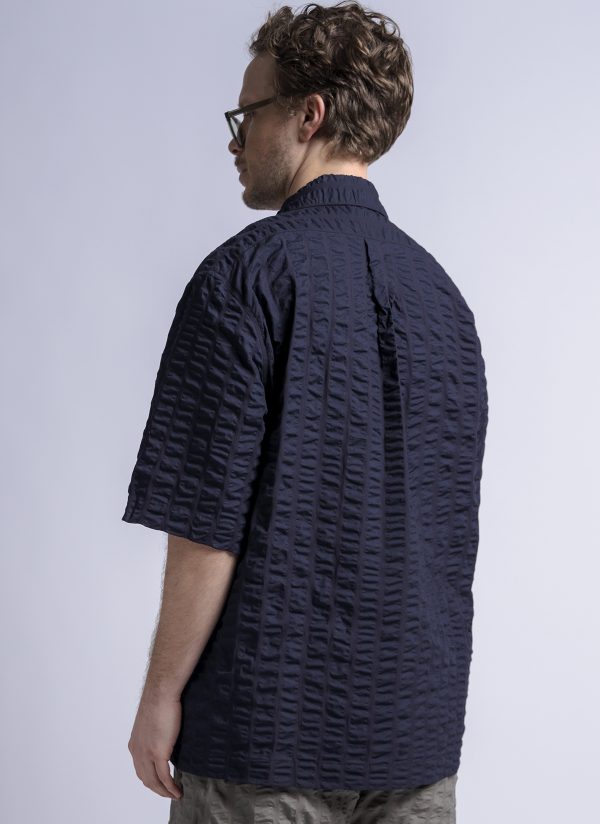 S/S BOX SHIRT IN MIDNIGHT BLUE MACRO LINE CRINKLE - Image 5