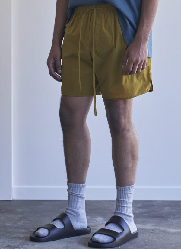 TRACK SHORT IN BRIGHT OLIVE PARACHUTE NYLON - Image 15