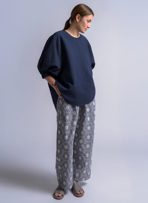 VIRAGO TOP IN MIDNIGHT BLUE SEERSUCKER CRINKLE