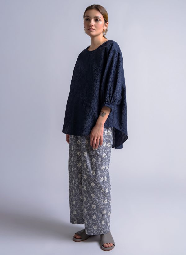 VIRAGO TOP IN MIDNIGHT BLUE SEERSUCKER CRINKLE - Image 2