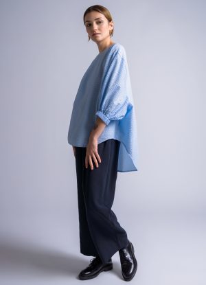 VIRAGO TOP IN SKY BLUE SEERSUCKER CRINKLE