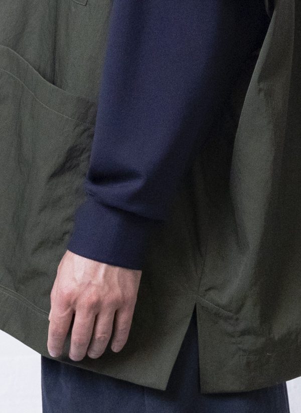 4 POCKET SHIRT PONCHO IN ARMY GREEN - Image 8
