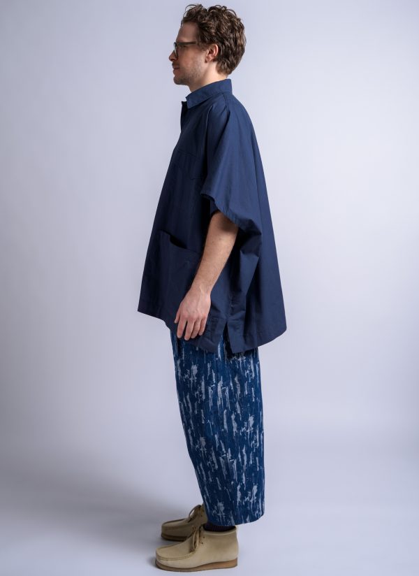 4 POCKET SHIRT PONCHO IN MIDNIGHT BLUE WASHED POPLIN - Image 5