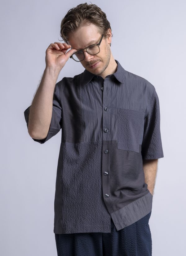 S/S PANEL BOX SHIRT IN CHARCOAL PATCHWORK - Image 6