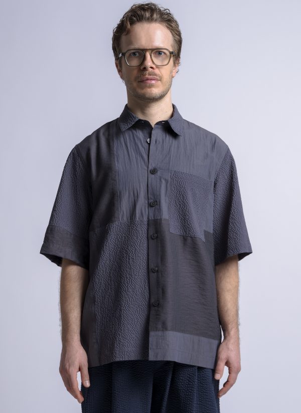 S/S PANEL BOX SHIRT IN CHARCOAL PATCHWORK - Image 7