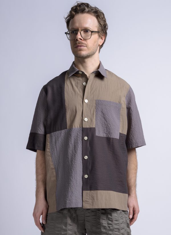 S/S PANEL BOX SHIRT IN KHAKI PATCHWORK - Image 5