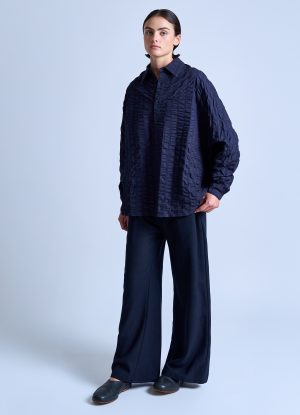 OVERSIZED IO SHIRT IN MIDNIGHT BLUE MACRO LINE CRINKLE