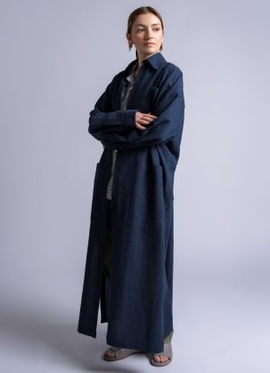 RELAXED KAFTAN SHIRT IN MIDNIGHT BLUE SEERSUCKER CRINKLE