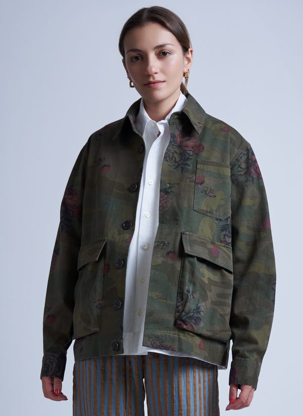 PHOTOGRAPHER JACKET IN ARMY GREEN GARDEN CAMO - Image 8