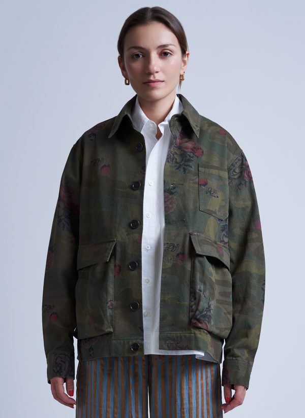 PHOTOGRAPHER JACKET IN ARMY GREEN GARDEN CAMO - Image 2