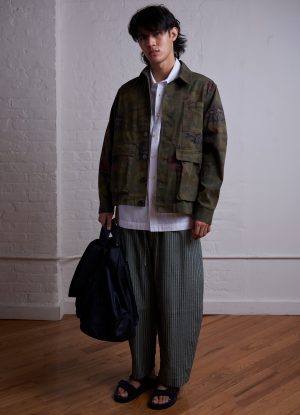 PHOTOGRAPHER JACKET IN ARMY GREEN GARDEN CAMO