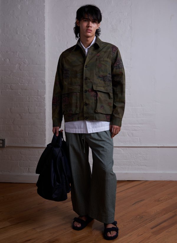 PHOTOGRAPHER JACKET IN ARMY GREEN GARDEN CAMO - Image 3