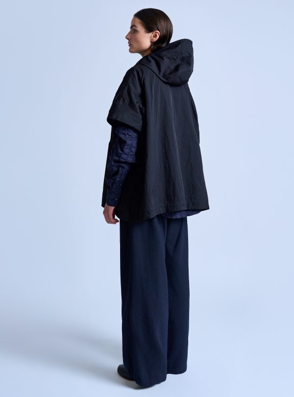 TRACKER PONCHO IN BLACK NYLON TWILL - Image 8