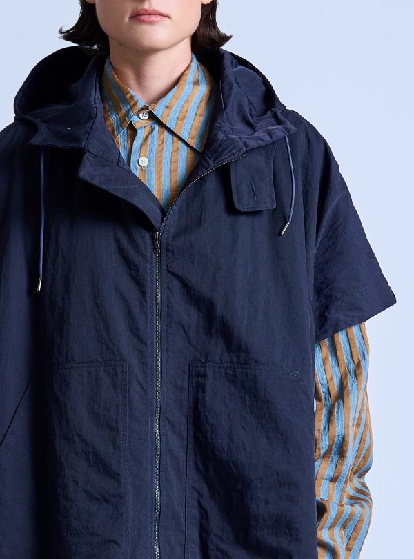 TRACKER PONCHO IN MIDNIGHT BLUE NYLON TWILL - Image 3