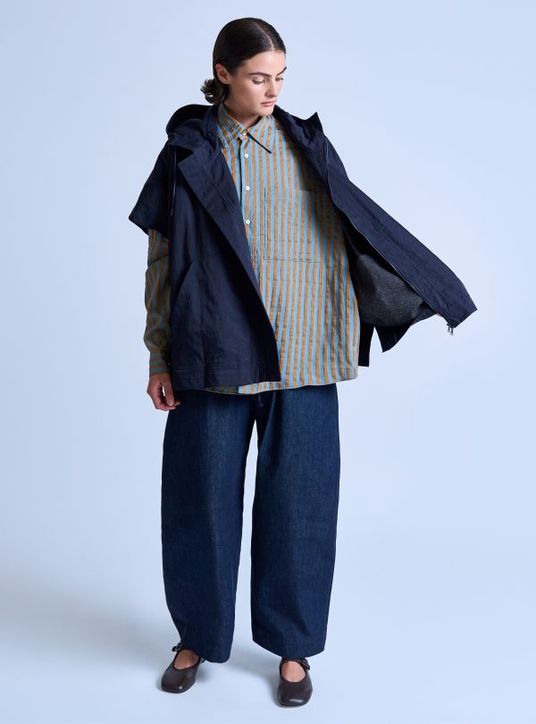 TRACKER PONCHO IN MIDNIGHT BLUE NYLON TWILL - Image 6