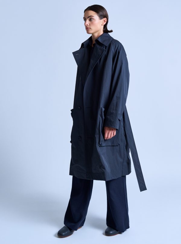 PEAKED LAPEL TRENCH COAT IN CHARCOAL NYLON TWILL - Image 5